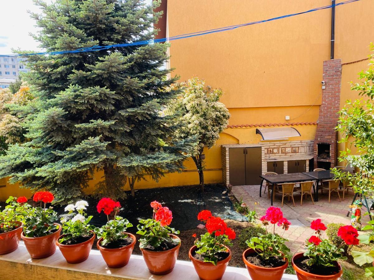 Апартаменты Apartament Central Констанца Экстерьер фото