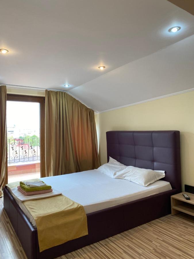 Апартаменты Apartament Central Констанца Экстерьер фото